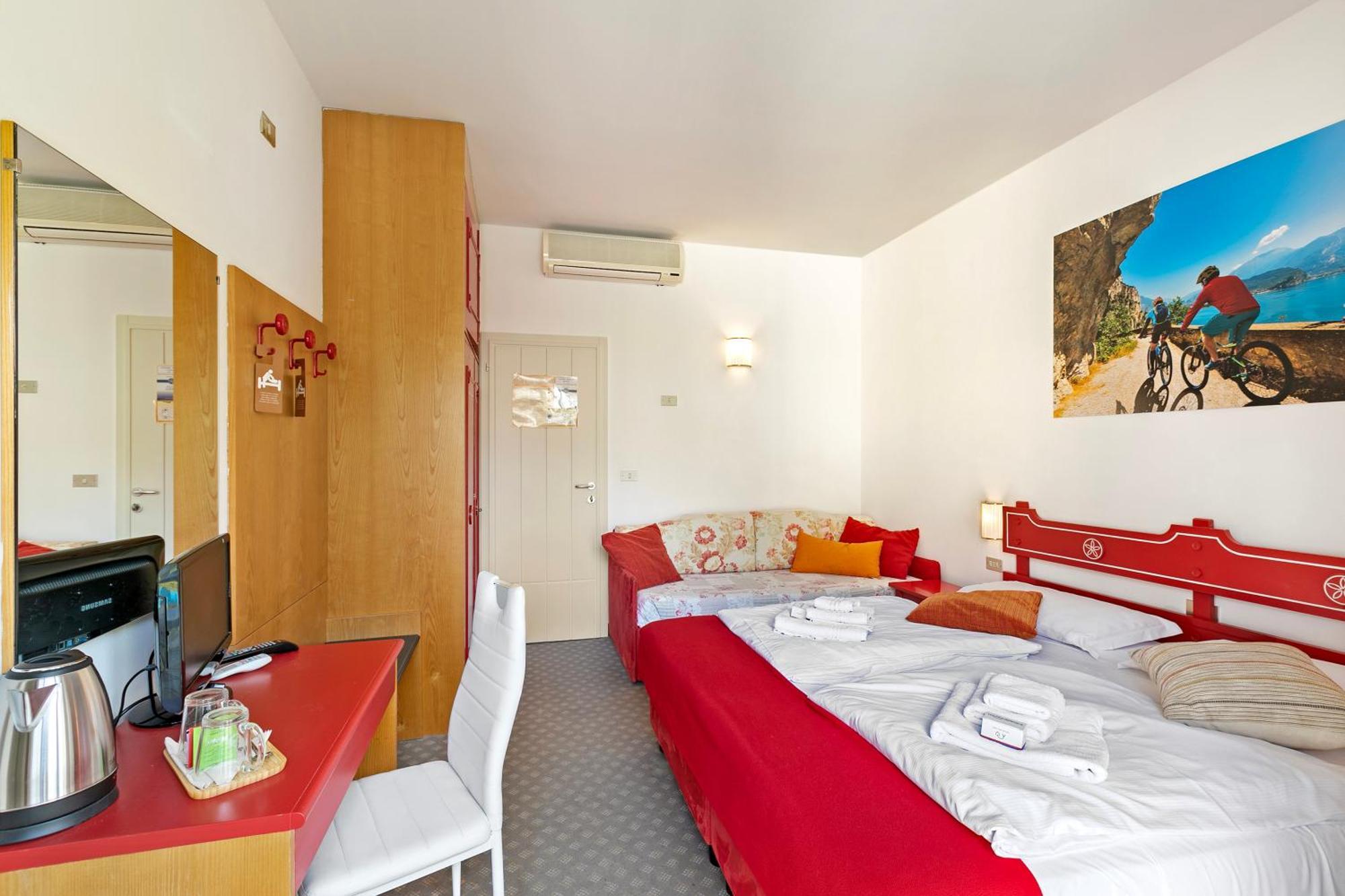 Bike & Wind Hotel Villa Maria توربولي المظهر الخارجي الصورة
